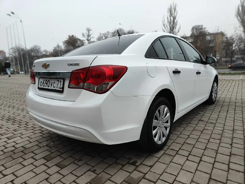 Цена: 1.100 продаю: chevrolet cruze ( chevrolet круз) пробег: 56тысяч (оригинал) по факту 1 владелец год выпуска: 2014 двигатель: 1.6 бензин коробка: автомат привод: передний продажа с переоформлением. автомобиль полностью обслуженный. всё работает в штатном режиме. салон в прекрасном состоянии. более подробную информацию что было сделано предоставлю по телефону. город донецк +7949-429-36-77 📞 звоните: +7(949)4293677 - фотография - 6