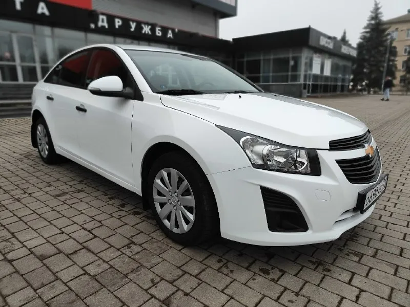 Цена: 1.100 продаю: chevrolet cruze ( chevrolet круз) пробег: 56тысяч (оригинал) по факту 1 владелец год выпуска: 2014 двигатель: 1.6 бензин коробка: автомат привод: передний продажа с переоформлением. автомобиль полностью обслуженный. всё работает в штатном режиме. салон в прекрасном состоянии. более подробную информацию что было сделано предоставлю по телефону. город донецк +7949-429-36-77 📞 звоните: +7(949)4293677 - фотография - 8