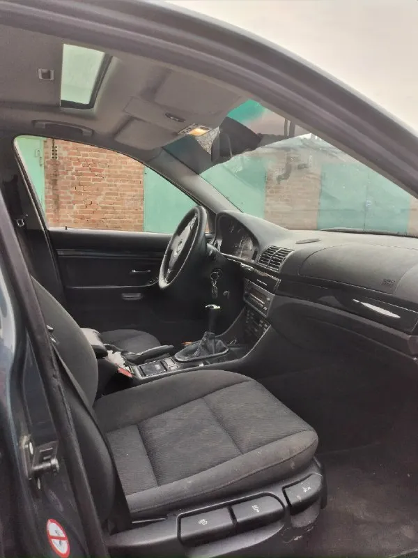 Продам бумер е39, 2001 год рестайл. двигатель 2.5 бензин v8. мтех подвеска, предмаксимальная комплектация. кузов крепкий, ржавчины нет нигде. автомобиль в идеальнейшом состоянии не требует не каких вложений, готов поехать на любое ваше сто! документы в полном порядке, учет днр, я владелец. цена 🎁 770000руб. торг. +7 949 415 05 98 донецк 📞 звоните: +7(949)4150598 - фотография - 7