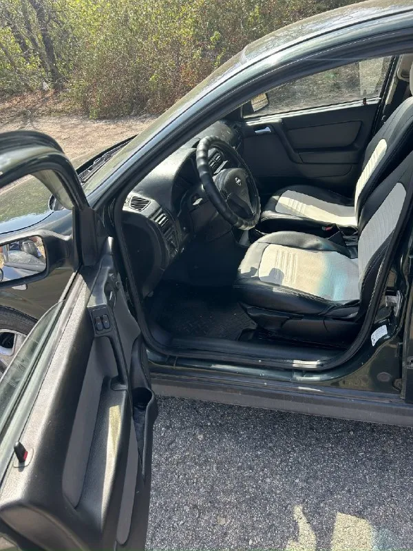 Продам opel astra 1.6 16v комплектация: -андроид магнитола -камера заднего вида -электрорегулировка зеркал - передние электростеклоподъемники с доводчиками -кондиционер (нужно заменить трубку и заправить) - хорошие чехлы - вертикальная регулировка водительского сидения -гур - бортовой компьютер - два ключа - хорошая летняя резина техническое состояние: заменены колодки, заменено масло и фильтр двигателя, заменено масло в кпп, заменены тормозные колодки, , заменено сцепление, ходовая часть 5 из 5. машина 2003 года выпуска, имеются не критичные следы эксплуатации по кузову( абсолютно не критичные), с документами полный порядок, переоформление сразу, учёт постоянный. цена: 280тыс. руб. (хороший торг присутствует) по всем вопросам звоните по телефону: +7 949 4926835 или пишите в личные сообщения вконтакте. 📞 звоните: +7(949)4926835 - фотография - 5