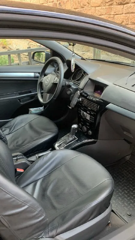 Opel астра 2008 пробег 210 1,8 на автомате цена 550 79496200918 📞 звоните: +7(949)6200918 - фотография - 2