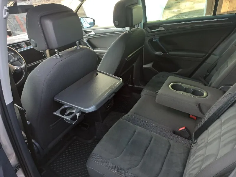 Фольксваген тигуан 2.0 tdi 150л. с 2017 декабрь, официал, без дтп пробег оригинальный 133 т. км машиной пользуюсь, обслужена ухожена грм, помпа, поликлиновый ремень mh, аккумулятор, заменены на 115 т. , шины зима r18 новые (премиум корея), лето новые~1т. км. я второй владелец, птс оригинальный, 2 ключа самый надёжный, ресурсный, экономичный двигатель, dq 381,топовая комплектация highline, полный привод, режимы вождения, алькантара, продвинутая мультимедия, обогрев лобового, руля, всех сидений, трёх зонный климат, адаптивный свет, авто дальний, жидкокристаллическая приборка, электро багажник, амбиентная подсветка салона, складывание зеркал, без ключевой доступ, розетка 220(до 300w), датчики давления шин, холод. в бардачке, предотвращение столкновения, и другое 2850 000 торг +7949-377-21-85 - фотография - 5