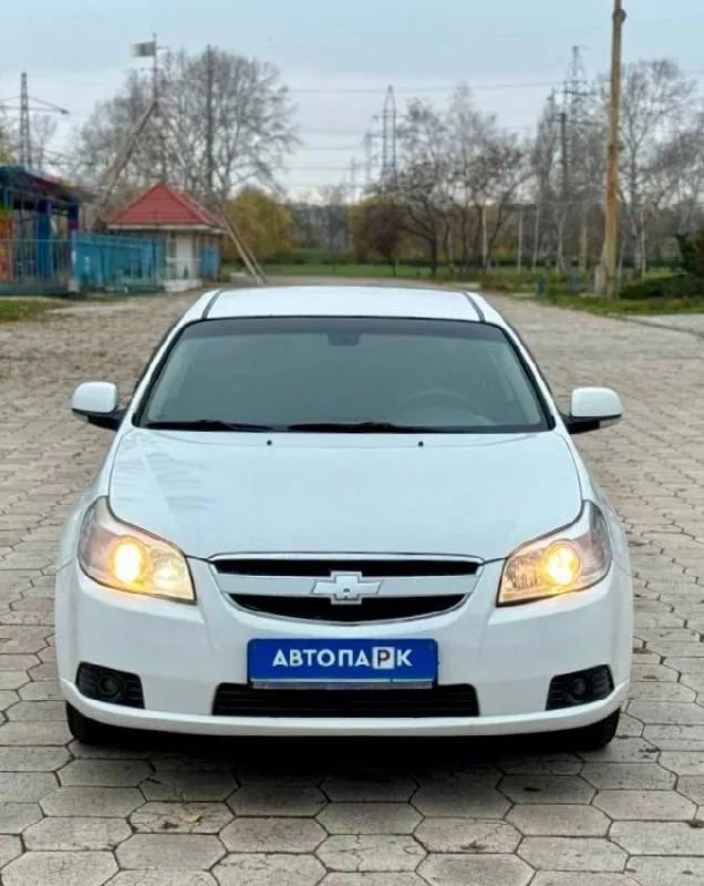 🇰🇵 chevrolet epica 💰цена: 670 000р 🏢город: мариуполь 📅год выпуска: 2011 🧾пробег: 191 565 км. ⚙️двигатель: 2.0 ⛽топливо: бензин ⚙️кпп: механика 📞 телефон: +7-949-727-41-51 +7-949-551-91-52 +7-989-263-55-56 💾 описание: переднеп. .. намики, технологичных решений и европейского уровня комфорта. этот презентабельный автомобиль – отличное решение как для деловых поездок, так и для незабываемого отдыха. ✅ 1 владелец за всю историю. ✅ отличное состояние. ✅ кузов без коррозии. ✅ южная эксплуатация. ✅ оригинальный пробег. ✅ шикарная комплектация. улица шевченко 2️⃣6️⃣9️⃣ 🏦 возможна продажа в кредит по двум документам. - фотография - 2