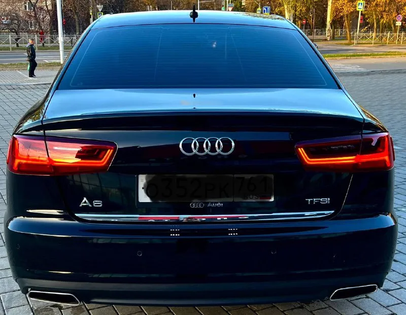 Audi a6 в кузове c7 рейсталинг!год 2016 двигатель 1.8 tfsi (прошита 240 коней) коробка передач :автомат автомобиль в отличном состоянии, двигатель работает отлично, ходовая в отличном состоянии, коробка переключает без пинков, кузов целый без вмятин и царапин и тому подобное!электро зеркала с подогревом, обогрев переднего и заднего стекла, помощь, круиз, климат, датчики света и дождя, кожаный салон, кнопка старт -стоп, без ключевой и много чего. машина полностью обслужена от а и до я !также нанесено керамическое покрытие!!!машина смотрится отлично !расход по городу 10-11литров, едет очень шустро !цвет черный жемчуг!цена 2.070.000₽ торг!+79493578236 или телега +79094166333 также возможен обмен! - фотография - 9