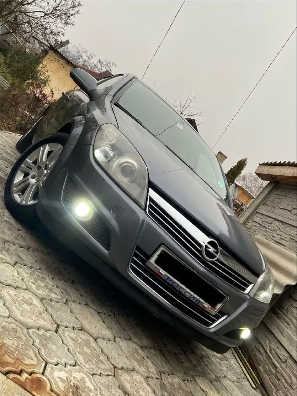 Продам opel astra h ( рестайлинг ) 2007 год выпуска двигатель 1.8 бензин - без нареканий, не дымит, не троит, расхода масла нет ! обычная и надежная механика 5 - ст. по кузову без дефектов, гнили и ржавчины нет ! вин-код читается отлично ( как новый ! ) технически так же без проблем, пробег 200.000 км богатая комплектация : 4 эл. стеклоподъемника, подогрев сидений, климат-контроль ( кондиционер работает ), электропривод зеркал, заводской ксенон, хорошая музыка ( сабвуфер сделан под стелс ), комбинированный салон… полное переоформление цена 545.000₽ реальному покупателю торг у авто ! +79496167396 донецк, кировский район - фотография - 3