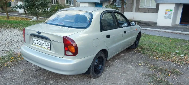 Продам chevrolet lanos 2008год, 1.5 бензин, механика пробег 230.000 км. комплектация: кондиционер, центральный замок, электро стеклоподъемники, airbag, гидроусилитель руля, все работает штатно. в хорошем состоянии, кузов без гнили. технически в порядке. за авто не стыдно. осмотр г. енакиево цена: 330.000₽ аргументированный торг у машины. тел. +79494369879 - фотография - 3