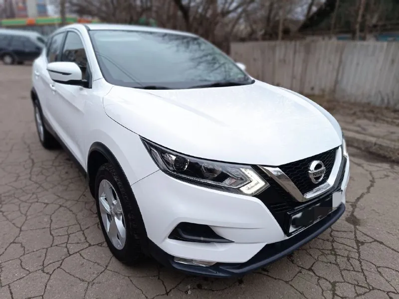 Nissan qashqai 2.0 cvt 2wd 2019 года выпуска пробег 106 тыс км продаю свой личный автомобиль в идеальном состоянии, вложений не требует, комплектация с подогревами стекол сидений зеркал и многое другое, датчики света дождя, система стабилизации, система курсовой устойчивости, круиз контроль и многое другое. ... .. в общем автомобиль достойный и будет ещё долго радовать нового владельца! автомобиль находиться в днр цена: 1.670.000 ₽ тел: +7(977)3747936 - фотография - 2