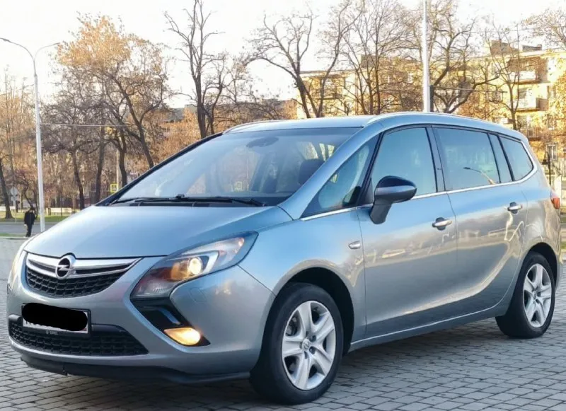 🚘 - opel zafira c (tourer) 📅 - год - 2013. 📈 - пробег - 240 000 км подтвержденный автотекой! 🚀 - двигатель - 1.8л. механика (140л. с.). 📃 - документы - 2 владельца за все время 💵 - цена - 1.150 торг реальному покупателю! ☎️ - тел. - +79494660795 📝 - комплектация:кожаный салон(5мест), адаптивный свет, авто свет, авто дождь, складывание зеркал, електро ручник, електро привод передний сидений, адаптивный круиз контроль, abs,8 подушек безопасности, подогрев руля, двух зонный климат контроль, омывайки фар, комплект летних шин r17 и зимних на литье резина без пробега! 📲 tg: nikolay 📞 звоните: +7(949)4660795 - фотография - 4