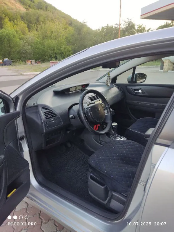 💶 цена: 500.000 торг 📮 город: енакиево 🚘 марка / модель: citroen с4 🔧 тип кпп: автомат 📅 год выпуска: 2010 📊 пробег: 230.000 ⛽ двигатель (тип, объем, мощность): 1.6 📝 описание: кондиционер, круиз, передние электро стеклоподъёмники, хорошая оптика, авто полностью обслужено, все масла и фильтра поменяны. ☎ контактный телефон: феникс +79493601148 миранда +79496796321 📲 tg: юлия герасименко 📞 звоните: +7(949)3601148 - фотография - 2