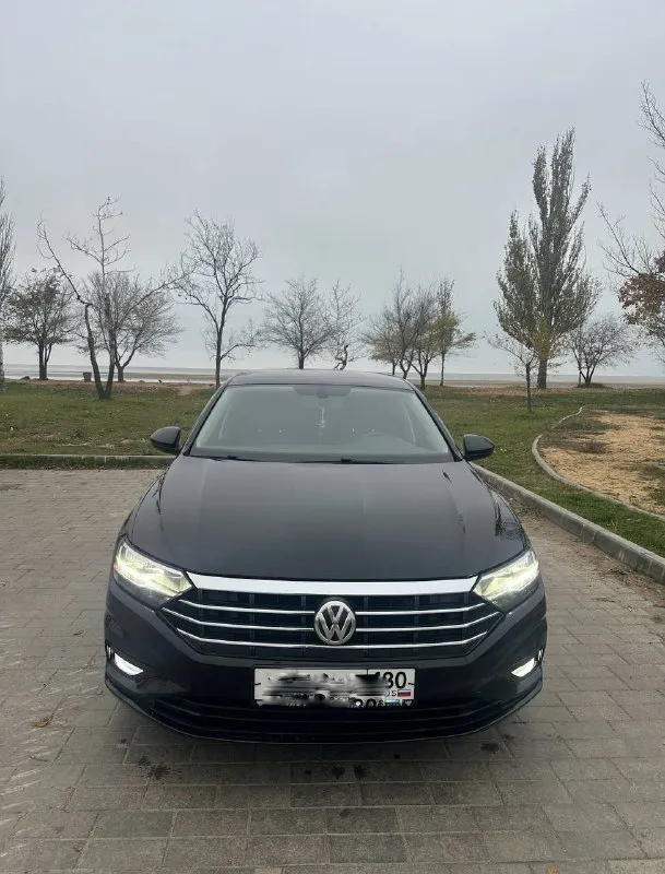 Продам: volkswagen jetta 7 📍пробег: 130 000 миль ⚙️ двигатель: 1.4 tsi, 150 л. с., турбо 📀коробка: автомат (8-ступ. aisin) коробка и мотор в идеальном состоянии, ходовая часть автомобиля на 5+ все что нужно сделано, масла фильтра и все жидкости заменены! очень экономичный и в тоже время резвый автомобиль благодаря турбине, и обычному автомату! управляется, очень плавно и уверено на дороге машина вложений не требует. сел и поехал! 🚗я собственник по птс, вложений не требует. г. мариуполь цена: 1 650 000₽ vin: 3vwcb7bu5lm006844 тел. +7 949 550 88 50 - фотография - 2