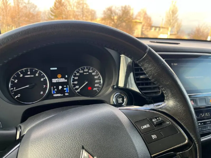 В продаже митсубиси аутлендер 2017г. в. 2.0л вариатор 4wd. продажа от собственника. техническое и вн... - фотография