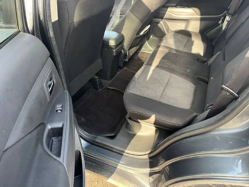 В продаже митсубиси аутлендер 2017г. в. 2.0л вариатор 4wd. продажа от собственника. техническое и внешнее состояние на отлично, обслужен. кузов ровный без окрасов, зеленая автотека, юридически чист и без залогов (документы на руках), на российском учете, куплен у дилера. по комплектации есть все для комфортной езды. цена 1920000, торг уместен у автомобиля и в разумном отношении. дополнительная информация по тел:+79490371318 - фотография - 6