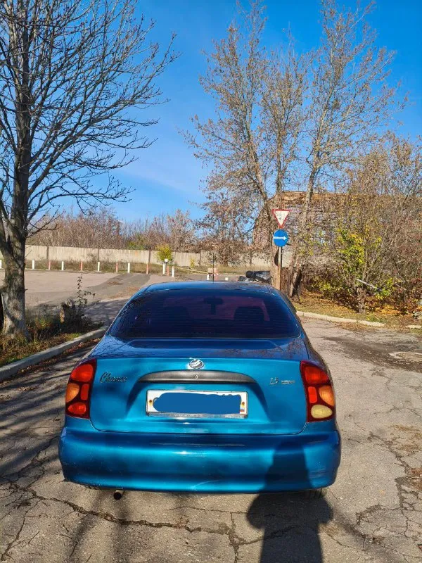 Продам ланос 2011 год двигатель 1.5 2 стеклоподъёмника, гидроусилитель руля. двигатель в хорошем состоянии, масло не есть. весь в родном окрасе, без ржавчины, низ дверей целый. салон ухоженный. 2 ключа, переоформление без проблем цена 320000 торг донецк звоните +79494203825 📞 звоните: +7(949)4203825 - фотография - 4