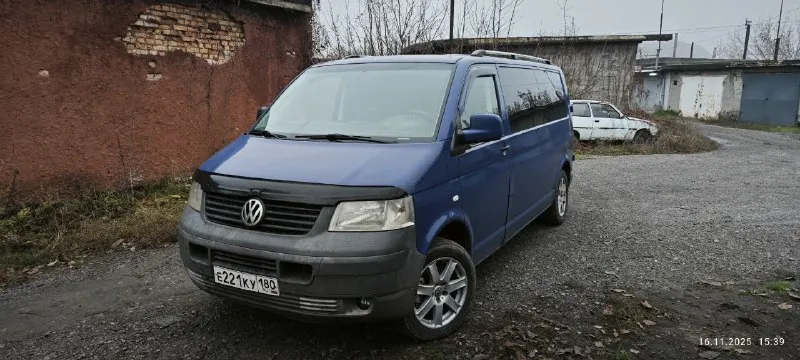 Продам фольксваген транспортер т5 лонг, мотор 2.5 тди, пассажир 8+1. цена 910000 руб. тел +79494979455 - фотография - 1