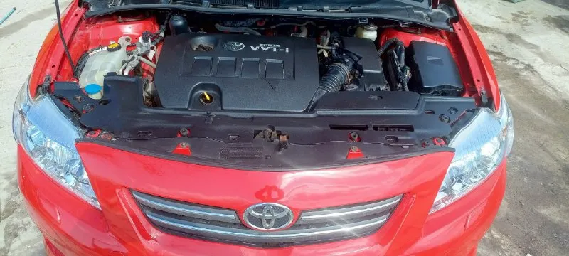 Продам toyota королла!! 2008г, 1,6 автомат. вложений не требует, два комплекта колёс, климат контроль, подогрев сидений и зеркал, камера заднего вида. г горловка, цена 750к +79493697328 📞 звоните: +7(949)3697328 - фотография - 5