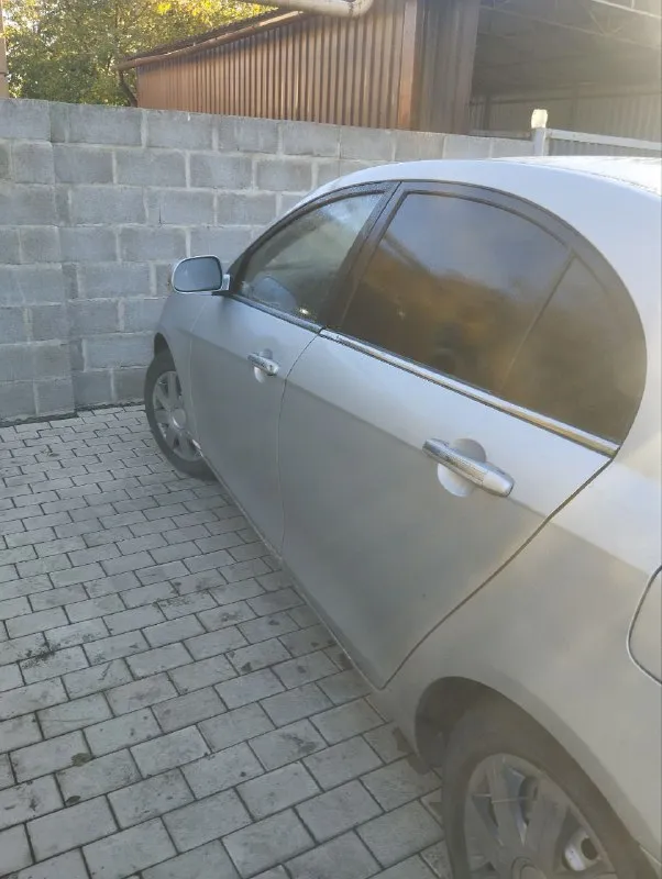 Эмгранд 2013г. авто в отличном состоянии. всё работает. пробег 114.000км (родной!). коробка автомат. цена 550тыс. руб. харцызск. телефон: +79493890192, +79051027842 - фотография - 2