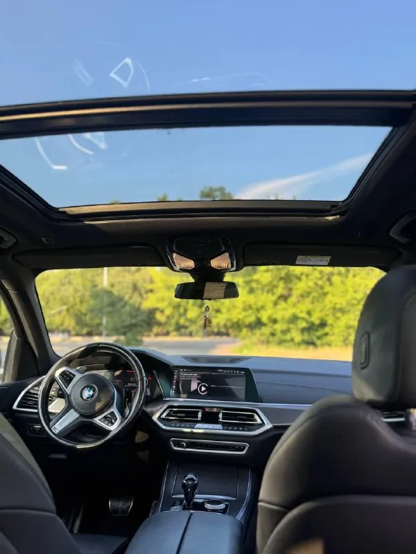 Bmw g05 3.0 л / 340 л. с. / бензин пробег 122.000 год 2019 я собственник, покупал для себя. чистый немец. без каких-либо дтп. оригинальный пробег, полностью обслужена, никаких вложений абсолютно не требуется. - 2 комплекта колёс на родных дисках 20р - м пакет, спорт пакет, м сидения, м руль - фары bmw laser light - 360 обзор - панорама - проекция - мертвые зоны в зеркалах - все ассистенты (удержание полосы, обнаружение пешеходов, авто торможение, авто парковка, авто движение задним ходом) - carplay - адаптивный автосвет - два ключа в июне выполнена полировка кузова и нанесено несколько слоёв керамики 6.150.000 торг +79498463158, +79198864696 (макеевка-донецк) 📲 tg: blanco 📞 звоните: +7(949)8463158 - фотография - 6