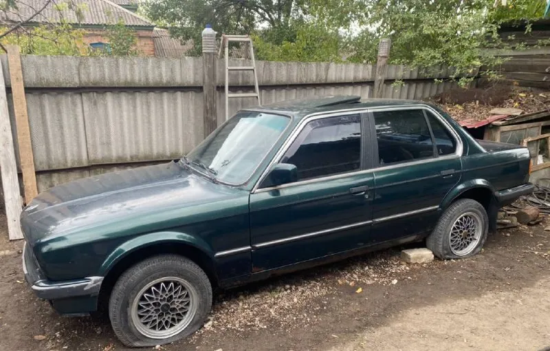 Продам bmw 318i 1986 г. в., механика, не на ходу, на запчасти или под восстановление и разные запчасти к ней, учёт всегда был рф. цена договорная. г. енакиево, в л. с не отвечаю, тел ☎️ +79490894916 📲 tg: юлия юлия 📞 звоните: +7(949)0894916 - фотография - 2