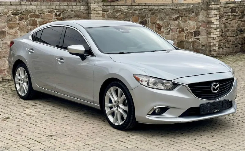 🔥 mazda 6🔥 ✅автомобиль американской сборки ✅в отличном состоянии! ✅вся безопасность целая! ✅повреждение лёгкое по крылу ✅год выпуска 2017 ✅ 2.5 ✅бензиновый (атмосферный) ✅коробка автоматическая (asin)6ст. ✅передний привод ✅электро ручник ✅разъемы под aux usb ✅разъем 12v ✅монитор сенсорный ✅carplay ✅камера заднего вида ✅литые диски r19 ✅птф 🔥в подарок новому владельцу полный бак топлива🔥 ✅донецк. стоимость 1.695.000₽ (возможен обмен) тел. +7949-50-800-60 📞 звоните: +7(949)5080060 - фотография - 2