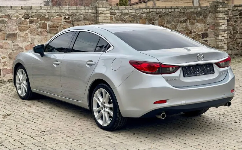🔥 mazda 6🔥 ✅автомобиль американской сборки ✅в отличном состоянии! ✅вся безопасность целая! ✅повреждение лёгкое по крылу ✅год выпуска 2017 ✅ 2.5 ✅бензиновый (атмосферный) ✅коробка автоматическая (asin)6ст. ✅передний привод ✅электро ручник ✅разъемы под aux usb ✅разъем 12v ✅монитор сенсорный ✅carplay ✅камера заднего вида ✅литые диски r19 ✅птф 🔥в подарок новому владельцу полный бак топлива🔥 ✅донецк. стоимость 1.695.000₽ (возможен обмен) тел. +7949-50-800-60 📞 звоните: +7(949)5080060 - фотография - 4