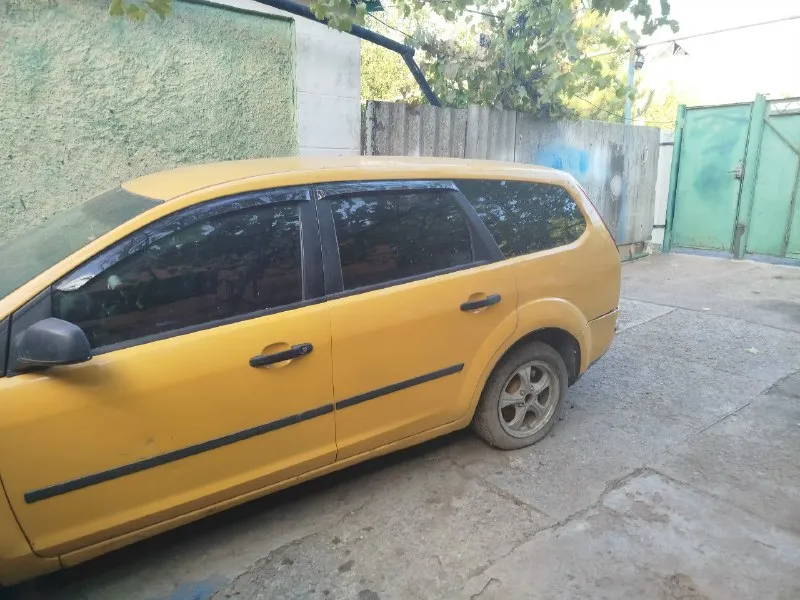 Продам/обменяю, ford фокус 2 универсал не с под такси цвет заводской закончился блок цена целиком 10... - фотография