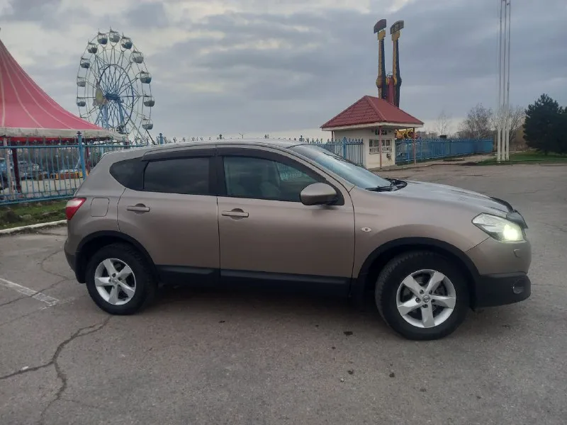 Продам nissan qashqai 2010 г. ,2.0, 141 л. с., cvt. авто в родном окрасе, все стекла родные, газ евро-4 ( вписан), led-лампы, атермалка, ходовая поменяна, новая зимняя резина, авто полностью обслужено. второй владелец. осмотр мариуполь. пробег 230 тыс. цена 980 000, торг. т. +79497225842 - фотография - 4
