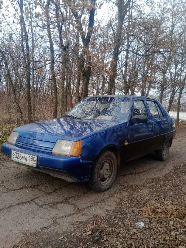 Продам заз славута в хорошем состоянии. год выпуска 2004. двигатель 1.2 мкпп 5ступка. по ходовой части нареканий нет, по электрике всё работает стаканы лонжероны дно не гнилое. из нового масло, фильтра, антифриз, карбюратор, стойки, пружины, генератор. два комплекта колес зима/лето. по документам я хозяин переоформление без проблем! город донецк кировский район. цена 110 тысяч рублей хороший торг. тел: +79494530578 📲 tg: артур 📞 звоните: +7(949)4530578 - фотография - 2