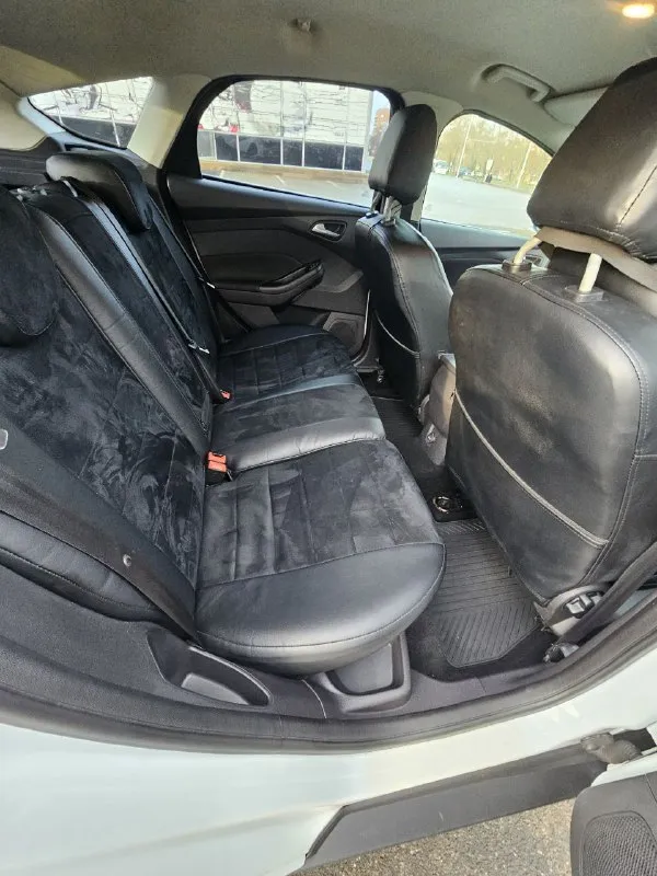 Ford focus 2012г 1,6 бензин мкпп 104т км родной. местное авто куплено новым в донецке. 1 владелец. без дтп, стекла все родные. обслужена, делать не надо ничего. 970т руб 9498096969 - фотография - 8