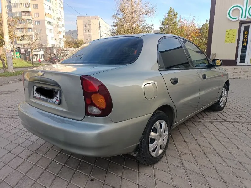 Продам chevrolet ланос 2006 года авто в хорошем состоянии вложении не требуется по документам порядок стаканы лан жероны не гнилые днище целое по коропке всё отлично ходовка на 5 по мотору вопросов нет кондиционер электро руль электро стекло подъёмники цена 280т. р по всем интересующим вопросам звоните по телефону +79497250015👈 мариуполь 📲 tg: с&в 📞 звоните: +7(949)7250015 - фотография - 3