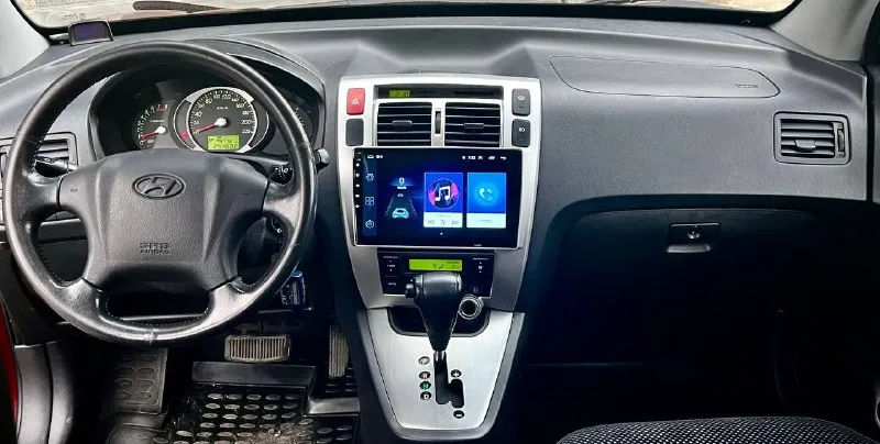 Продам идеальный hyundai tucson 2.0**коробка автомат 2008 год выпуска кузов в отличном состоянии, не имеет повреждений и не красился. автомобиль полностью оцинкован. техническое состояние — превосходное! недавно было проведено полное техническое обслуживание, включая замену грм, помпы, масла, фильтров и свечей. все стекла оригинальные, а геометрия кузова идеально ровная. двигатель объёмом 2.0 л работает как часы: тихо, быстро. автоматическая коробка передач переключается мягко. комплектация богатая: климат-контроль, подогревы сидений, гидроусилитель руля, подушки безопасности airbag, система abs, электрическая регулировка зеркал с обогревом, электрические стеклоподъёмники с доводчиками и сигнализация. состояние кузова отличное: он лужённый, ровный как струна и выглядит так же, как на фотографиях. днище, пороги, стаканы, лонжероны, арки крыльев, ниша под запаской — всё целое и в первозданном виде!цена 945.000₽ торг!все вопросы по телефону +79493578236 или телега +79094166333 - фотография - 7