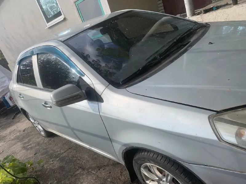 Продам geely mk 2012 г поставлен новый двигатель нужно сделать сцепление и тормоза заводиться отлично, из- за сцепления не на ходу по кузову есть места с рыжиками, порог целый, не гнилой и не гнутый ходовка перебрана стоит - в птс не вписана отдам всесезонку на штампах в подарок цена 200.000 осмотр в иловайске документы в порядке, стоит на учёте + 79493652439 📲 tg: @tyttopreklama 📞 звоните: +7(949)3652439 - фотография - 5