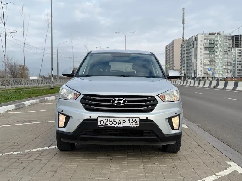 Hyundai creta год 2018 мотор 1.6 механика пробег 133 тысяч км не бит не крашен 100% один хозяин с автосалона ! вся обслужена вложений не требует зимняя резина установлена парк тройники по кругу подогрев сидений электро стеклоподъемники документы полный порядок любое оформление 2 ключа сервисные книжки дорогая сигнализация starline комплект колес на дисках за отдельную цену! цена 1.435.000тысяч рублей контакты: - телефон: +7(949)910-02-20 - телефон: 8(909)408-88-98 - связь через мессенджеры: telegram, whatsapp - фотография - 2