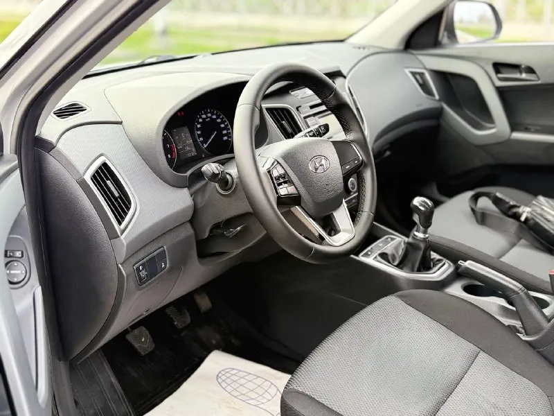 Hyundai creta год 2018 мотор 1.6 механика пробег 133 тысяч км не бит не крашен 100% один хозяин с автосалона ! вся обслужена вложений не требует зимняя резина установлена парк тройники по кругу подогрев сидений электро стеклоподъемники документы полный порядок любое оформление 2 ключа сервисные книжки дорогая сигнализация starline комплект колес на дисках за отдельную цену! цена 1.435.000тысяч рублей контакты: - телефон: +7(949)910-02-20 - телефон: 8(909)408-88-98 - связь через мессенджеры: telegram, whatsapp - фотография - 8