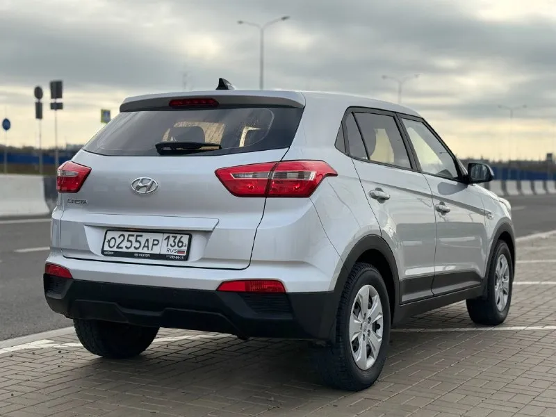Hyundai creta год 2018 мотор 1.6 механика пробег 133 тысяч км не бит не крашен 100% один хозяин с автосалона ! вся обслужена вложений не требует зимняя резина установлена парк тройники по кругу подогрев сидений электро стеклоподъемники документы полный порядок любое оформление 2 ключа сервисные книжки дорогая сигнализация starline комплект колес на дисках за отдельную цену! цена 1.425.000тысяч рублей контакты: - телефон: +7(949)910-02-20 - телефон: 8(909)408-88-98 - связь через мессенджеры: telegram, whatsapp - фотография - 6