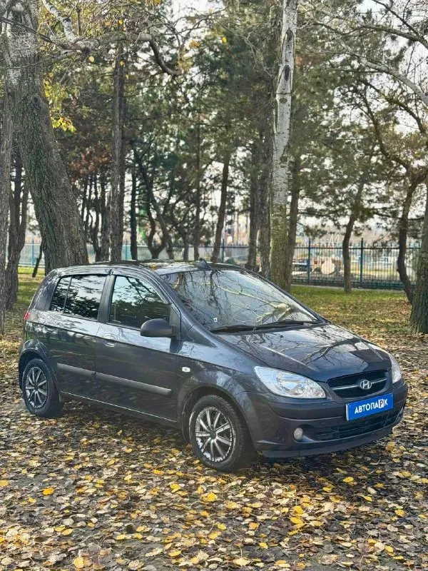 Hyundai getz at 💰цена: 600 000р 🏢город: мариуполь 📅год выпуска: 2006 🧾пробег: 165 568 ем ⚙️двигатель: 1.4 ⛽топливо: бензин ⚙️кпп: автомат 📞 телефон: +7-949-727-41-51 +7-989-263-55-56 +7-949-551-91-52 💾 описание: ✅ кузов в отличном состоянии ✅ техническая часть на 5+ ✅ южная эксплуатация ✅ салон как новый ✅ коробка автомат кондиционер ❄️ (работает отлично), подогрев сидений 🔥, abs, airbag, 4 стеклоподъемника, задние дисковые тормоза, гидроусилитель руля, электро зеркала, два ключа, птф, регулировка сиденья по высоте, сигнализация, магнитола с usb. улица шевченко 269 - фотография - 3