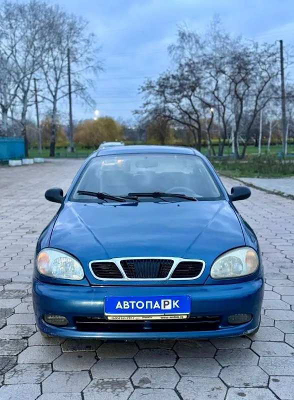 🇰🇵 daewoo lanos 💰цена: 220 000р 🏢город: мариуполь 📅год выпуска: 2008 🧾пробег: 210 241 км. ⚙️двигатель: 1.5 ⛽топливо: бензин ⚙️кпп: механика 📞 телефон: +7-949-551-91-52 +7-989-263-55-56 +7-949-727-41-51 💾 описание: простая и надежная рабочая лошадка. ✅ три владельца, птс оригинал. ✅ хорошее техническое состояние. ✅ кузов без сквозной коррозии. ✅ оригинальный пробег. ✅ кондиционер работает, гидроусилитель руля, электростёкла, тахометр, подушка безопасности, сигнализация. улица шевченко 2️⃣6️⃣9️⃣ - фотография - 2