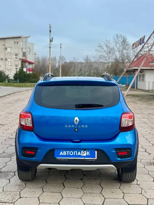 🚙 renault sandero stepway 💰цена: 1 260 000р. 🏢город: мариуполь 📅год выпуска: 2019 🧾пробег: 79 650р. ⚙️двигатель: 1.6 8v. ⛽топливо: бензин ⚙️кпп: механика 📞 телефон: +7-989-263-55-56 +7-949-551-91-52 +7-949-727-41-51 💾 описание:. .. >✅ заводская краска. ✅ очень красивый цвет. ✅ качественная аудиосистема. 🚙 двигатель renault k7m 1.6 8v. самый надежный в линейке (после большого то с заменой ремня грм, помпы и всех роликов. ходовая без посторонних звуков, мягкая, высокий клиренс. ❄️ кондиционер, гур, abs, 2 airbag, подогрев сидений, птф, дорогая android магнитола, двухкомпонентная акустика focal, 4х канальных усилитель и сабвуфер, играет шикарно, красивые литые диски на родной резине continental, сигнализация с автозапуском. улица шевченко 2️⃣6️⃣9️⃣ 🏦 возможна продажа в кредит по двум документам. - фотография - 5