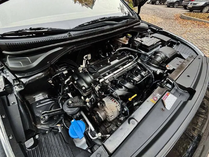 Продам hyundai solaris рейсталенг год выпуска:2018 родной пробе 118.000км объём двигателя:1.6.v16 кпп механика 6 ступенчатая один собственник автомобиль в заводском состояние комплектация, мультируль, подогрев сидений, подогрев руля, 4 электростеклоподъемники, бортовой компьютер, кондиционер, электро зеркала, подогрев стекл, подогрев руля, abs, esp, set, зарядное устройство, bluetooth, aux, и много прочего для комфортного вождения авто в идеальном состояние, ближе к новому! готов на любую проверку) авто эксплуатировался чисто в семейных целях, авто покупался новым, и по сей день является в одной семье автомобиль всегда обслуживался на дилере по регламенту, имеются записиси в сервисной книжке чеки и много прочего, два комплекта резины с дисками, полный комплект ключей по документам продажа от владельца любой вид оформления цена 1.070.000р номер телефона +7949-510-46-92 г. донецк - фотография - 5