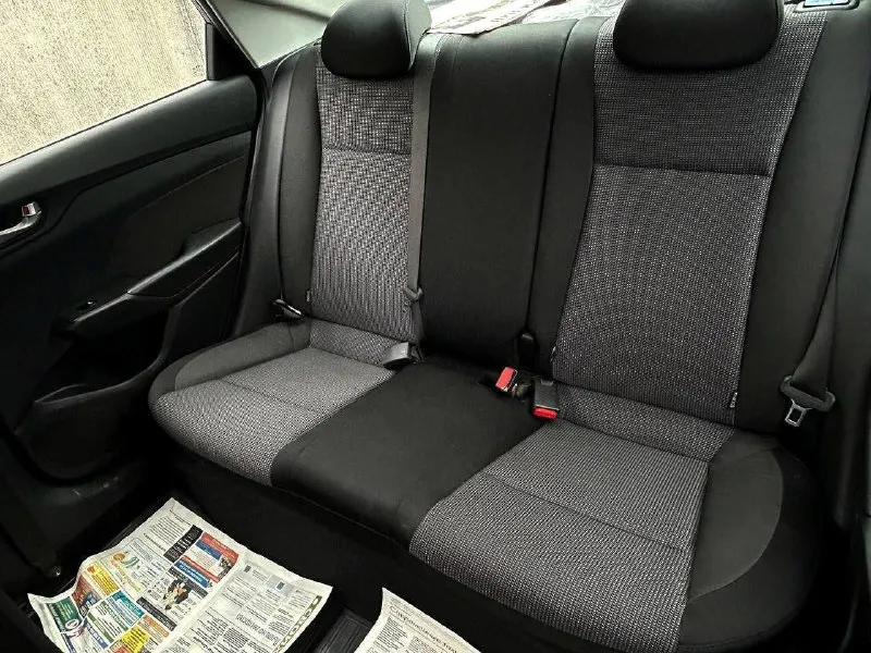 Продам hyundai solaris рейсталенг год выпуска:2018 родной пробе 118.000км объём двигателя:1.6.v16 кпп механика 6 ступенчатая один собственник автомобиль в заводском состояние комплектация, мультируль, подогрев сидений, подогрев руля, 4 электростеклоподъемники, бортовой компьютер, кондиционер, электро зеркала, подогрев стекл, подогрев руля, abs, esp, set, зарядное устройство, bluetooth, aux, и много прочего для комфортного вождения авто в идеальном состояние, ближе к новому! готов на любую проверку) авто эксплуатировался чисто в семейных целях, авто покупался новым, и по сей день является в одной семье автомобиль всегда обслуживался на дилере по регламенту, имеются записиси в сервисной книжке чеки и много прочего, два комплекта резины с дисками, полный комплект ключей по документам продажа от владельца любой вид оформления цена 1.070.000р номер телефона +7949-510-46-92 г. донецк - фотография - 8