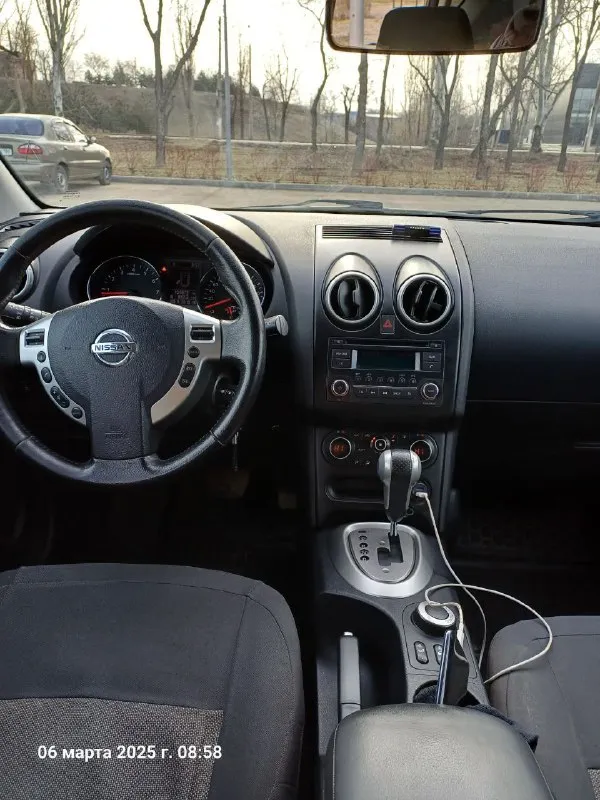 Продам нисан кашкай 2011 года 2 литра 141 л полная комплектация полный привод двух зоный климат партоники газ евро 4 вписан в тех паспорт я собственник сервисная книга два ключа не битая не крашеная стекла все родные телефон +79496144645 📲 tg: николай владимирович 📞 звоните: +7(949)6144645 - фотография - 7