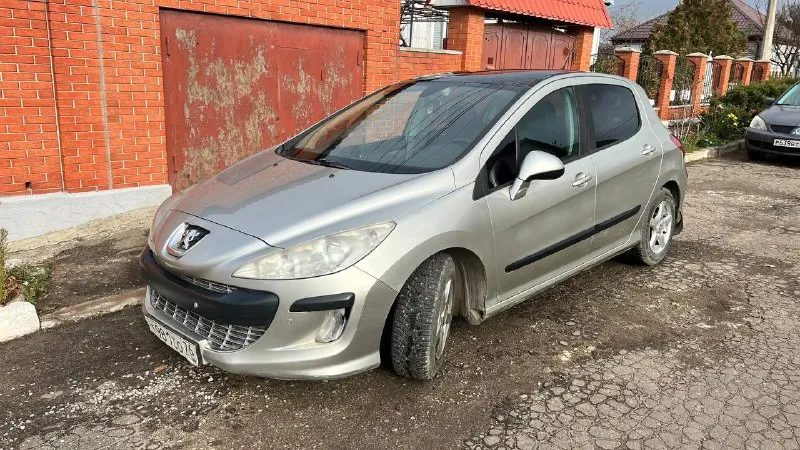 Продам peugeot 308,год 2008, двигатель 1.6, пробег 177 тыс. км, коробка автомат, электрозеркала, под... - фотография