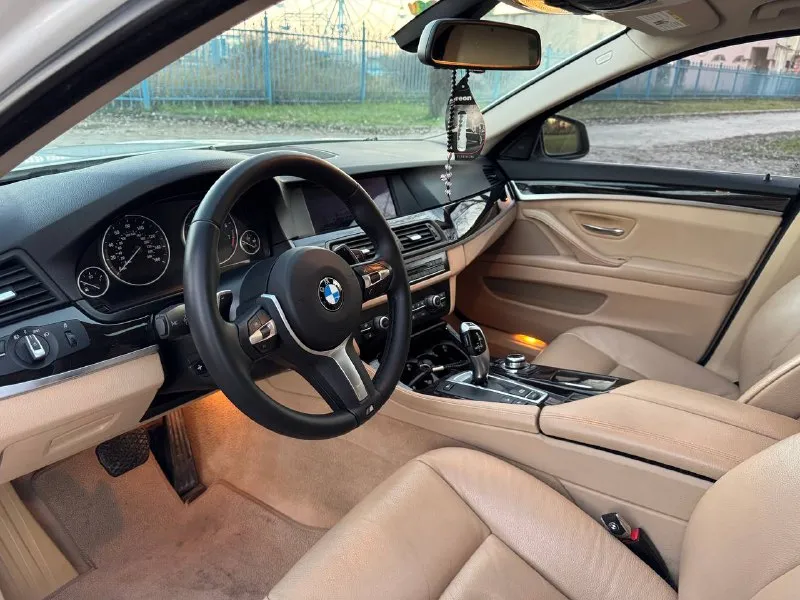 Продам bmw f 10 535i xdrive технически в отличном состоянии, своевременное обслуживание. комплект дисков на зимней резине идет к машине. 1 800 000 руб подробнее по телефону +79497124356 максим 📲 tg: @e_l_e_n_a_sh 📞 звоните: +7(949)7124356 - фотография - 5
