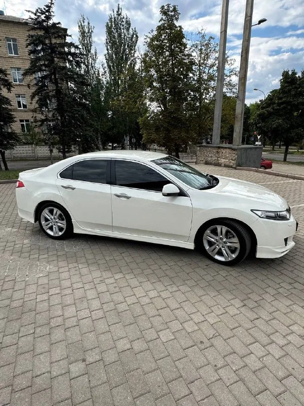 Продам 🚗 honda accord types 2.4 год: 2010 выехала с салона в 2011 году тип кпп: автоматическая дополнительная информация: машина в идеальном состоянии, вложений не требует, сел и поехал. каждая функция и кнопка работает проверка на любом сто две пары резины и две пары дисков в комплекте! дополнительное видео сможем скинуть! продажа из за того, что купили новый автомобиль все вопросы в личные сообщения или по телефону 📲 цена: 1 600 000 руб. +79493739775 📞 звоните: +7(949)3739775 - фотография - 5