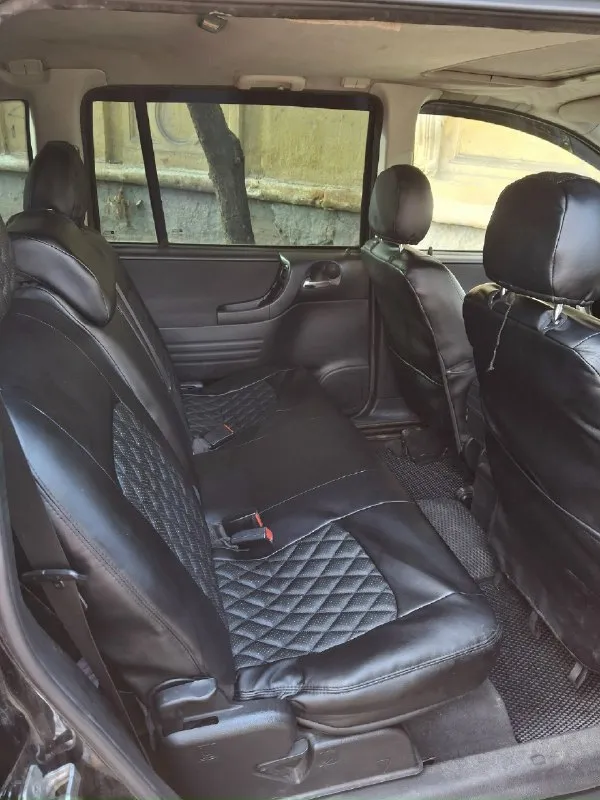 Opel зафира продам надежного, немецкого, вместительного, семейного товарища 7ми местного минивэна opel zafira а рестайлинг.2004г с самой надёжной парой мотор 1,8 с 5ти ступенчатой кпп. нареканий нет. ходовая на твёрдую 4 нужно поменять втулки стабилизатора (не критично) по желанию нового владельца задние (усиленные) пружины (отдам с машиной). по кузову есть возросные косяки (авто не новый) лопнутые стекла птф (отдам с машиной). тормоза вкруг :заменены торм блины (перед, зад), колодки (перед, зад) рем комплект супортов (перед, зад) тросы ручника. тормозит мягенько без рывков, вибраций вобщем как должны быть. заменены все 4ре ступицы. сзади новые амортизаторы. колеса, , титаны, , с новой летней резиной (пробег 500км) зима на штамах на пару сезонов хватит. кондиционер, 4 эсп, эл. люк 2 положения(не течёт) на сидениях, , кожаные, , чехлы, эво коврики. магнитофон с большим экраном со штатной системой играет достойно. бонусом установлен газ 4 поколения (зарегистрирован) но ну 📞 звоните: +7(949)3859328 - фотография - 2