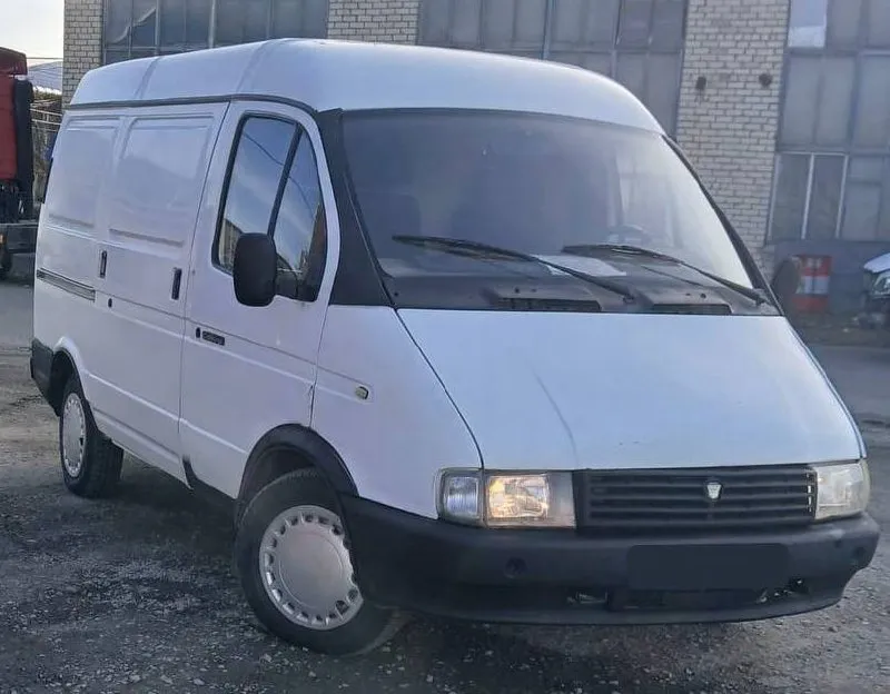 Продам отличный хозяйский соболь, автомобиль весь обслужен и готов на любые расстояния. кузов как по фото, весь целый и обработанный! рама и все силовые части кузова в отличном целом состоянии! двигатель работает ровно, не дымит не троит, масло не расходует. коробка передач чувствует себя прекрасно, переключается плавно без хрустов! ходовая часть на отлично, без стуков биений и прочего! гур работает как положено, не закусает не течет! обычная музыка, регистратор, камера заднего вида, новая резина! салон опрятный! в общем кто ищет живого соболя вам сюда! документы чистые! переоформление без проблем! цена: 385.000т/рублей. тел: +7 (949) 985-01-26, телеграмм: +7 961 441 3558. дозваниваетесь‼️ - фотография - 3