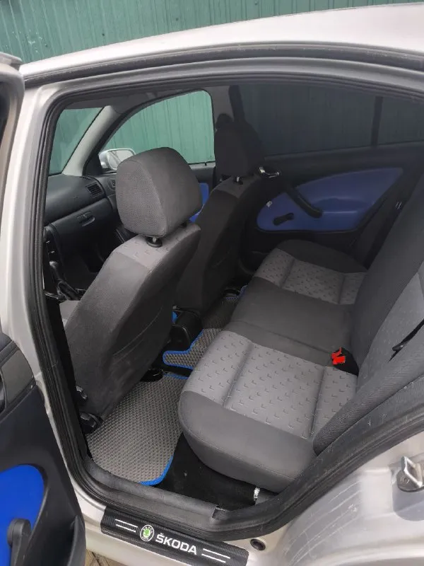 Продам skoda octavia tour 1.6 2007 года выпуска. ✅авто в достойном состоянии, сел - поехал. фильтра, масла все поменяны. хороший автозвук и магнитола, (магнитола читает сd, mp3), читает с флэшки. электроподьемники стёкл и регулировка зеркал всё работает. авто полностью обесшумлено. поменян ремень грм. +abs, ebd. +кондиционер. переоформление без проблем. в целом комфортный автомобиль, который вам понравится и не оставит равнодушным. цена 500 000р. торг имеется. тел : +79497262733,+79497262732 📲 tg: @sergeybudanov23 📞 звоните: +7(949)7262733 - фотография - 6