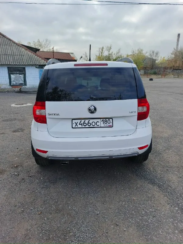 Продам авто skoda йети 2014 года, 1,2 турбо, 105 лошадок, пробег 195 тыс. , 6 ступка механика. передний привод. авто в хорошем состоянии по кузову и салону, ходовка в норме, не стучит и не скрипит, высокий клиренс, я хозяин, без штрафов и запретов, переоформление в мрэо без проблем, цена 940 тыс рублей. +79493631942 город донецк 📞 звоните: +7(949)3631942 - фотография - 5