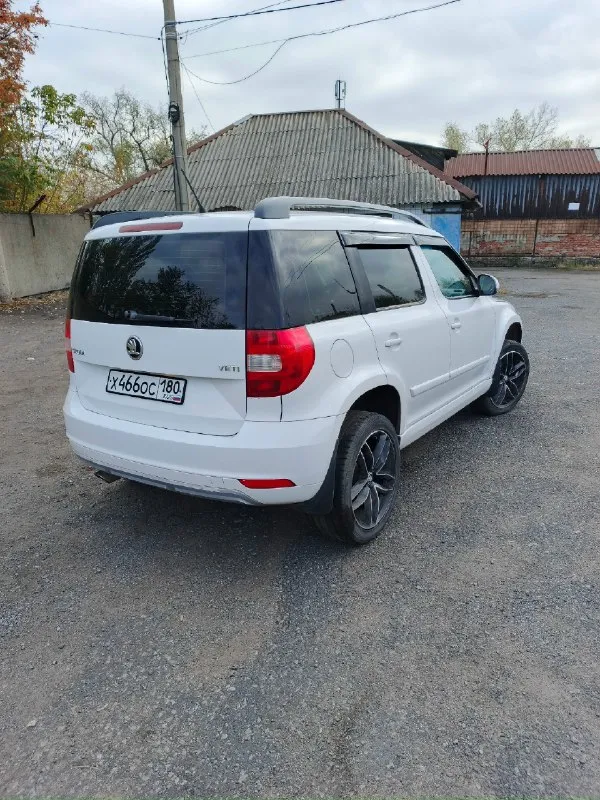 Продам авто skoda йети 2014 года, 1,2 турбо, 105 лошадок, пробег 195 тыс. , 6 ступка механика. передний привод. авто в хорошем состоянии по кузову и салону, ходовка в норме, не стучит и не скрипит, высокий клиренс, я хозяин, без штрафов и запретов, переоформление в мрэо без проблем, цена 940 тыс рублей. +79493631942 город донецк 📞 звоните: +7(949)3631942 - фотография - 6