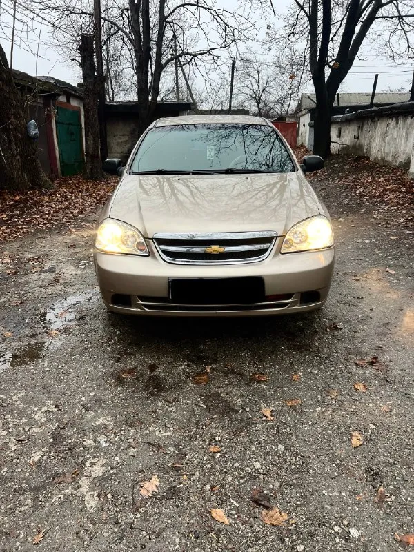 Продам chevrolet lacetti 2010 год автомобиль в идеальном состоянии один хозяин автосалона отец покуп... - фотография