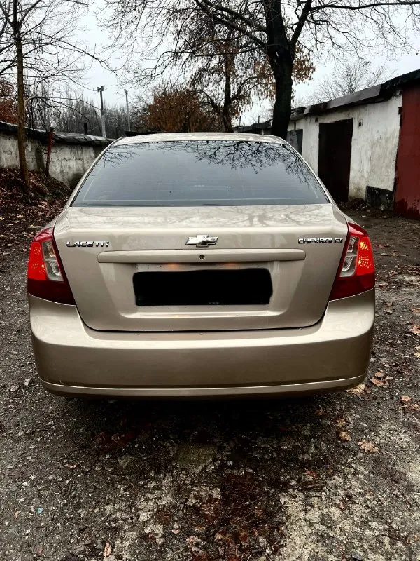 Продам chevrolet lacetti 2010 год автомобиль в идеальном состоянии один хозяин автосалона отец покупал её новые автосалона в одних руках всю жизнь автомобиль покупался при украине в автосалоне хорошая комплектация кондиционер усилитель руля абс антизанос все что нужно для комфортной езды масло фильтра только поменял два комплекта резины на дисках объем двигателя 1.6 16 клапанная автомобиль ухоженный очень тщательно следили автомобиль полностью весь обработан родной пробег 81 000 газ евро четыре звоните в любое время +79490941847 📞 звоните: +7(949)0941847 - фотография - 2